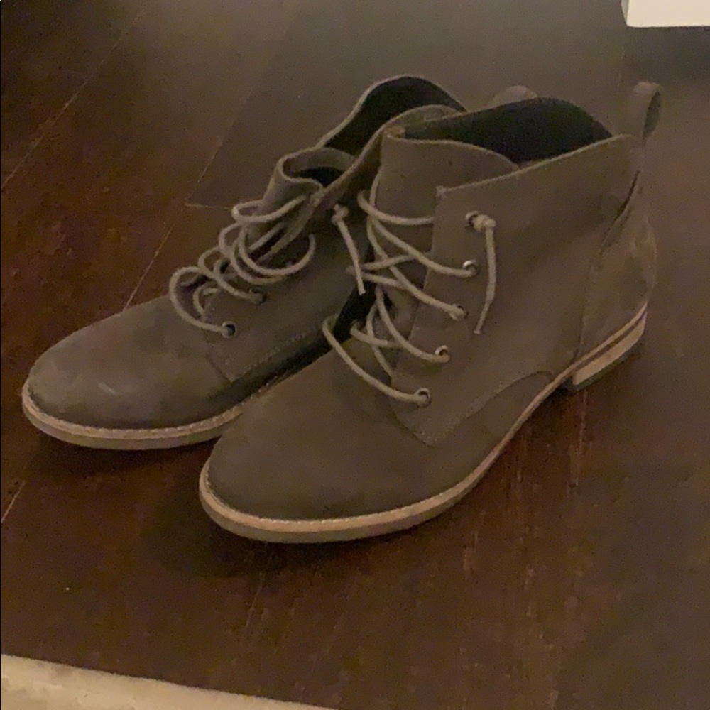 Ankle boots